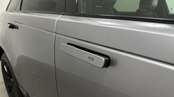 2022 (72) LAND ROVER RANGE ROVER VELAR 2.0 D200 Edition 5dr Auto 4743383