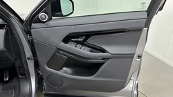 2025 (75) LAND ROVER RANGE ROVER EVOQUE 2.0 D200 Dynamic SE 5dr Auto 5374883