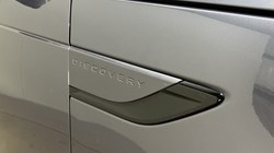 2025 (75) LAND ROVER DISCOVERY 3.0 D350 Dynamic SE 5dr Auto 5390808