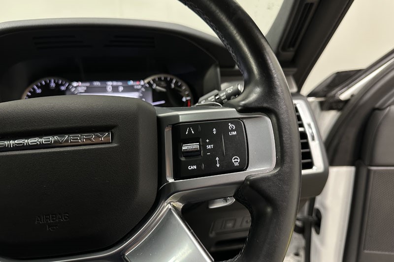 2022 (72) LAND ROVER DISCOVERY 3.0 D300 R-Dynamic SE 5dr Auto 4741623