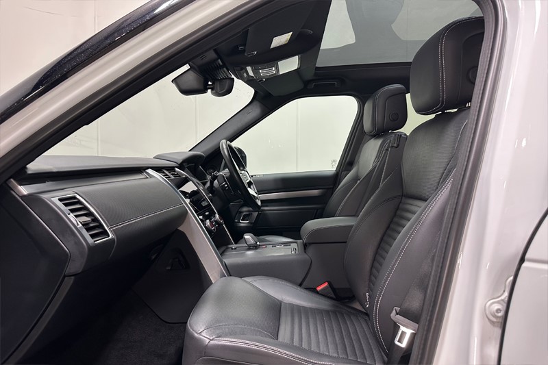 2022 (72) LAND ROVER DISCOVERY 3.0 D300 R-Dynamic SE 5dr Auto 4741603