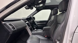 2022 (72) LAND ROVER DISCOVERY 3.0 D300 R-Dynamic SE 5dr Auto 4741603