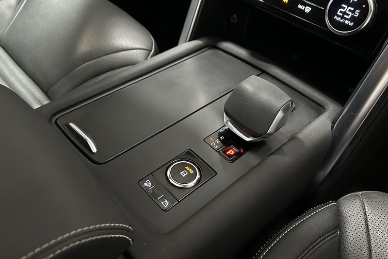 2022 (72) LAND ROVER DISCOVERY 3.0 D300 R-Dynamic SE 5dr Auto 4741625