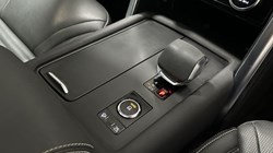 2022 (72) LAND ROVER DISCOVERY 3.0 D300 R-Dynamic SE 5dr Auto 4741625
