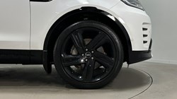 2022 (72) LAND ROVER DISCOVERY 3.0 D300 R-Dynamic SE 5dr Auto 4741608
