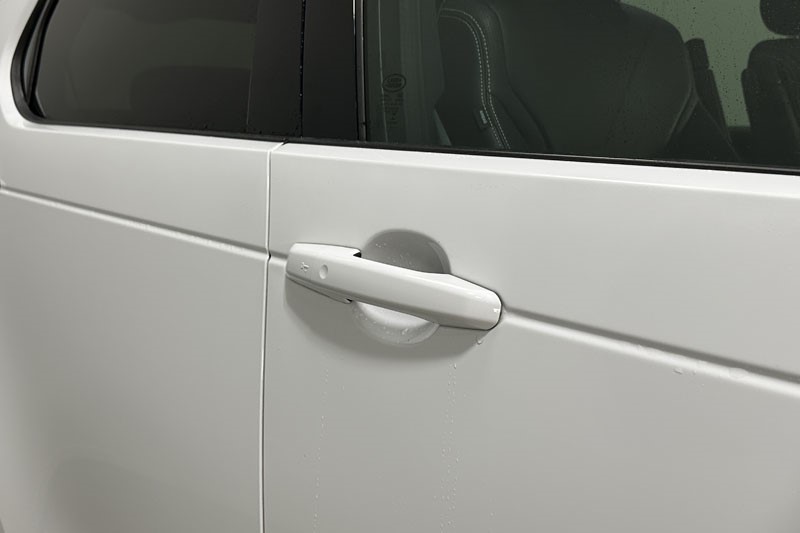 2022 (72) LAND ROVER DISCOVERY 3.0 D300 R-Dynamic SE 5dr Auto 4741653