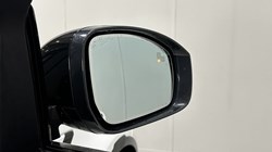 2022 (72) LAND ROVER DISCOVERY 3.0 D300 R-Dynamic SE 5dr Auto 4741618