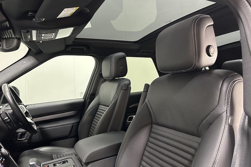 2022 (72) LAND ROVER DISCOVERY 3.0 D300 R-Dynamic SE 5dr Auto 4741639