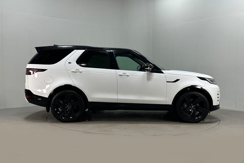 2022 (72) LAND ROVER DISCOVERY 3.0 D300 R-Dynamic SE 5dr Auto 4741605
