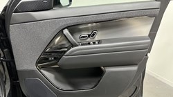 2024 (73) LAND ROVER RANGE ROVER SPORT 3.0 D300 Dynamic SE 5dr Auto 4736143