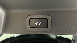 2021 (21) JAGUAR F-PACE 2.0 D200 R-Dynamic HSE 5dr Auto AWD 4746273