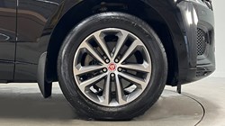2021 (21) JAGUAR F-PACE 2.0 D200 R-Dynamic HSE 5dr Auto AWD 4746243