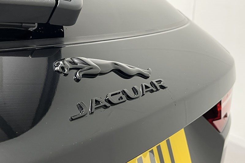 2021 (21) JAGUAR F-PACE 2.0 D200 R-Dynamic HSE 5dr Auto AWD 4746275