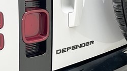 2022 (72) LAND ROVER DEFENDER 3.0 D250 X-Dynamic HSE 110 5dr Auto 4740024