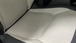 2022 (72) LAND ROVER DEFENDER 3.0 D250 X-Dynamic HSE 110 5dr Auto 4739996