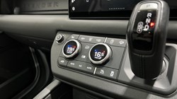 2022 (72) LAND ROVER DEFENDER 3.0 D250 X-Dynamic HSE 110 5dr Auto 4740005