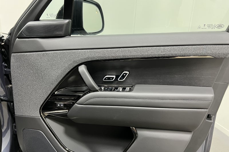 2025 (75) LAND ROVER RANGE ROVER SPORT 4.4 P530 V8 Autobiography 5dr Auto 4756082