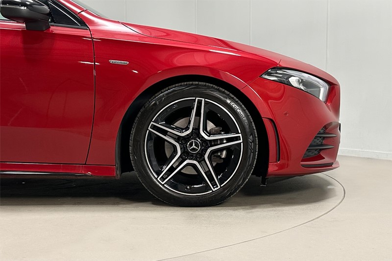 2022 (22) MERCEDES-BENZ A CLASS A200d AMG Line Executive Edition 5dr Auto 4797677