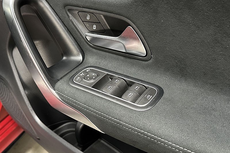 2022 (22) MERCEDES-BENZ A CLASS A200d AMG Line Executive Edition 5dr Auto 4797683