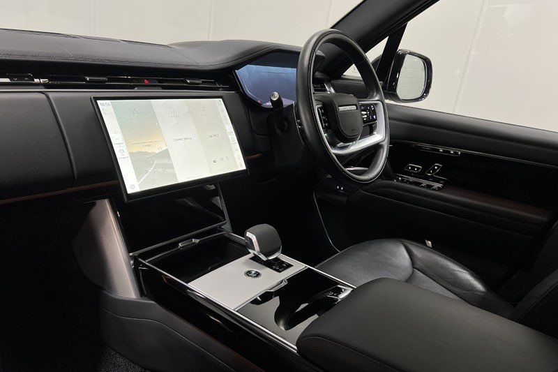 2024 (24) LAND ROVER RANGE ROVER 3.0 D300 HSE 4dr Auto 4936503