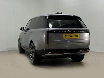 2024 (24) LAND ROVER RANGE ROVER 3.0 D300 HSE 4dr Auto