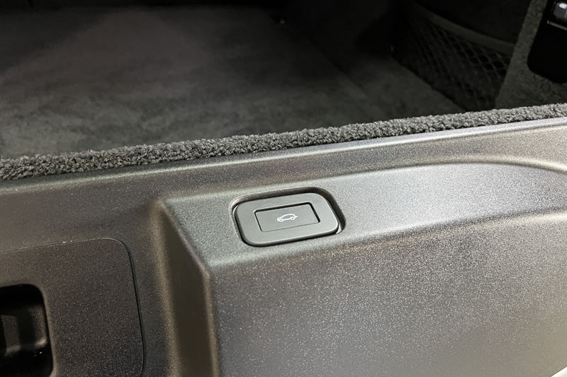 2024 (24) LAND ROVER RANGE ROVER 3.0 D300 HSE 4dr Auto 4936509