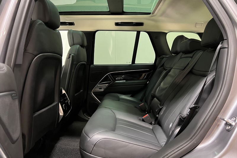 2024 (24) LAND ROVER RANGE ROVER 3.0 D300 HSE 4dr Auto 4936468