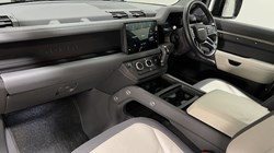 2024 (73) LAND ROVER DEFENDER 3.0 D250 X-Dynamic HSE 90 3dr Auto 4852101