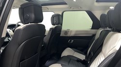 2024 (24) LAND ROVER DISCOVERY 3.0 D350 Dynamic HSE 5dr Auto 4845377