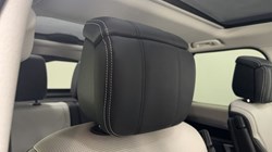 2024 (24) LAND ROVER DISCOVERY 3.0 D350 Dynamic HSE 5dr Auto 4845358