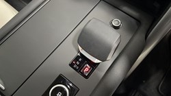 2024 (24) LAND ROVER DISCOVERY 3.0 D350 Dynamic HSE 5dr Auto 4845362