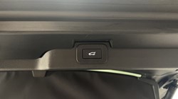 2024 (24) LAND ROVER DISCOVERY 3.0 D350 Dynamic HSE 5dr Auto 4845386