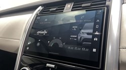 2024 (24) LAND ROVER DISCOVERY 3.0 D350 Dynamic HSE 5dr Auto 4845367