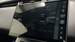 2023 (73) LAND ROVER RANGE ROVER EVOQUE 1.5 P300e Dynamic HSE 5dr Auto 4829755