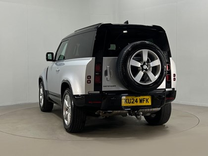 2024 (24) LAND ROVER DEFENDER 3.0 D300 X-Dynamic HSE 90 3dr Auto