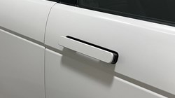 2021 (71) LAND ROVER RANGE ROVER EVOQUE 1.5 P300e R-Dynamic SE 5dr Auto 4819757