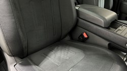 2023 (23) LAND ROVER DEFENDER 5.0 P525 V8 Carpathian Edition 90 3dr Auto 4790272