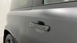 2023 (23) LAND ROVER DEFENDER 5.0 P525 V8 Carpathian Edition 90 3dr Auto 4790307