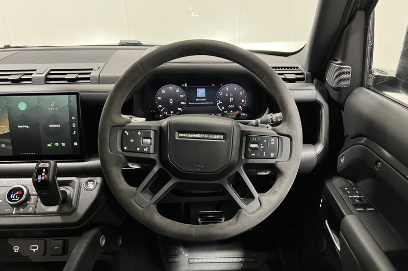 2023 (23) LAND ROVER DEFENDER 5.0 P525 V8 Carpathian Edition 90 3dr Auto 4790265