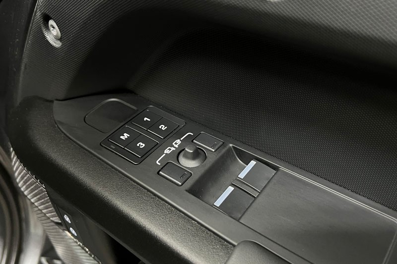 2023 (23) LAND ROVER DEFENDER 5.0 P525 V8 Carpathian Edition 90 3dr Auto 4790268