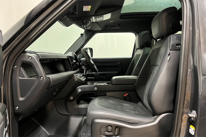 2023 (23) LAND ROVER DEFENDER 5.0 P525 V8 Carpathian Edition 90 3dr Auto 4790257