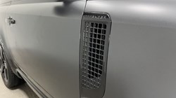 2023 (23) LAND ROVER DEFENDER 5.0 P525 V8 Carpathian Edition 90 3dr Auto 4790309