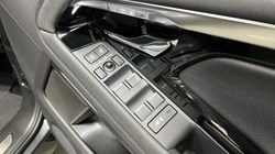 2023 (23) LAND ROVER RANGE ROVER EVOQUE 1.5 P300e R-Dynamic SE 5dr Auto 4795919