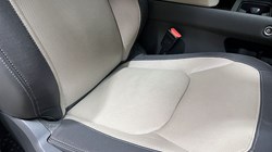 2023 (23) LAND ROVER DEFENDER 3.0 D250 X-Dynamic SE 90 3dr Auto 4795978