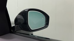 2025 (75) LAND ROVER RANGE ROVER VELAR 2.0 D200 MHEV Dynamic SE 5dr Auto 5420738