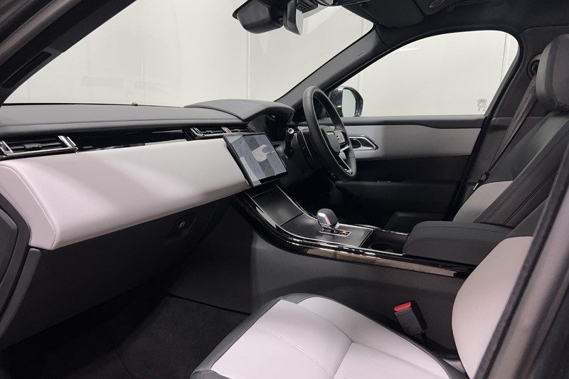 2025 (75) LAND ROVER RANGE ROVER VELAR 2.0 D200 MHEV Dynamic SE 5dr Auto 5420724