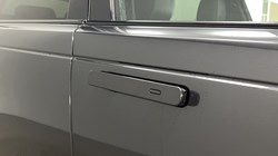 2025 (75) LAND ROVER RANGE ROVER VELAR 2.0 D200 MHEV Dynamic SE 5dr Auto 5420764