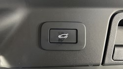 2025 (75) LAND ROVER RANGE ROVER VELAR 2.0 D200 MHEV Dynamic SE 5dr Auto 5420759