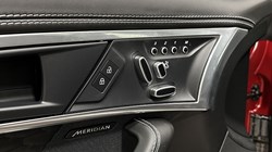 2022 (22) JAGUAR F-TYPE 5.0 P450 S/C V8 R-Dynamic Black 2dr Auto AWD 4797417