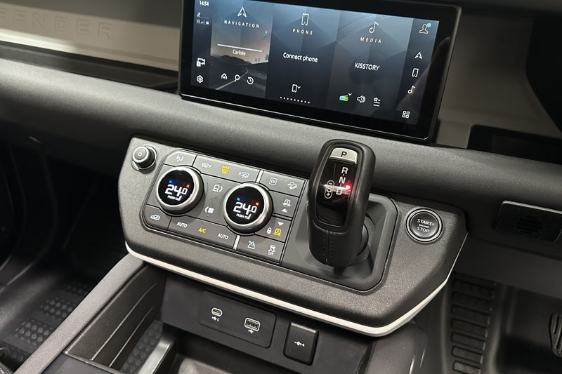 2022 (72) LAND ROVER DEFENDER 2.0 P400e XS Edition 110 5dr Auto 4823035